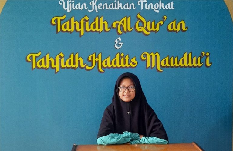 Hafal 7 Juz Al Qur’an dan 300 Hadits, Hafidzah Hasna Raih Nilai Sempurna di Ujian Tahfidz