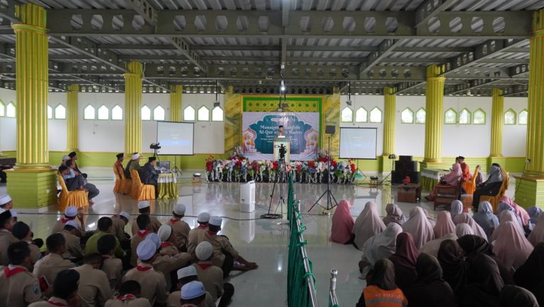 Pembukaan Munaqosyah Tahfidh Al Qur’an dan Al Hadits 2025: Ujian Akhir yang Menentukan Kelulusan Santri