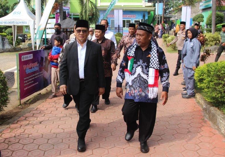 Wamenag RI: Pesantren Adalah Pilar Peradaban dan Persatuan Umat
