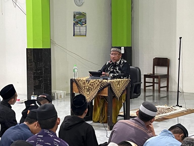Kajian Shubuh Santri eLKISI: Menghidupkan Tradisi Terjemah Al-Qur’an ala Pesantren Jawa
