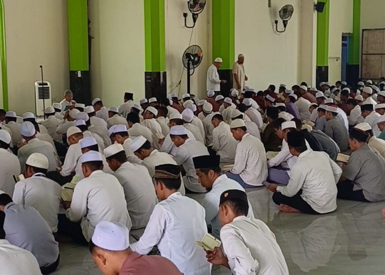 Syaikh Farid Musthofa dari Mesir Bimbing Langsung Tahsin Al-Qur’an Santri Ponpes eLKISI