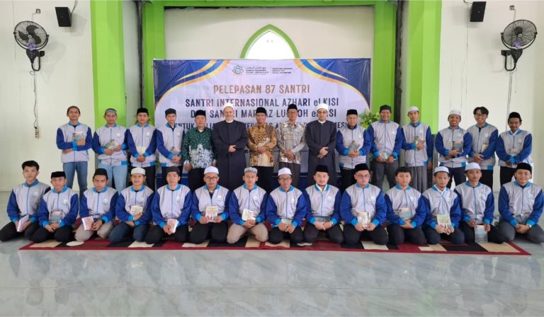 Ponpes eLKISI Lepas 87 Santri Azhari dan Markaz Lughoh untuk Kuliah di Universitas Al Azhar Mesir