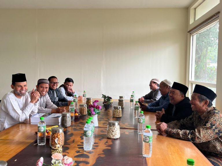 Visitasi Muadalah eLKISI Mojokerto Bersama Universitas Islam Madinah, Perkuat Jejaring Pendidikan Islam Internasional