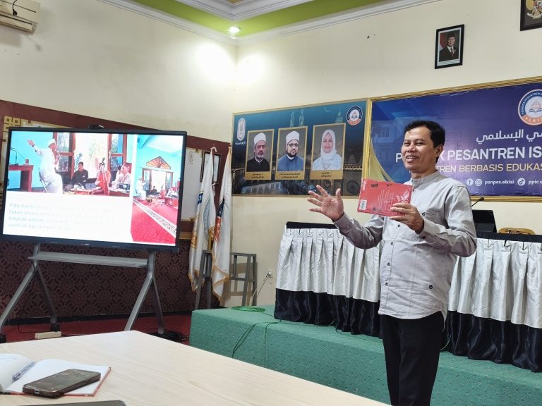 Pelatihan Jurnalistik PPIC eLKISI Mojokerto, Karya Peserta Terbit di Tagar.co