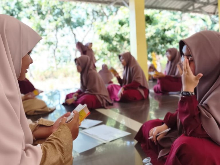 53 Santriwati eLKISI Ikuti Camp Tahfiz di Wisma Atlet